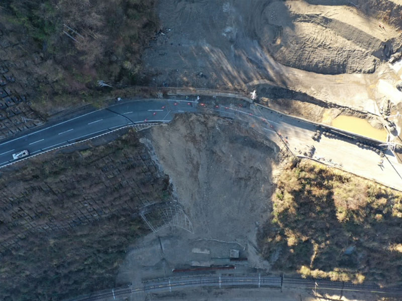 国道 473号 災害復旧工事 崩土除去工 施工前